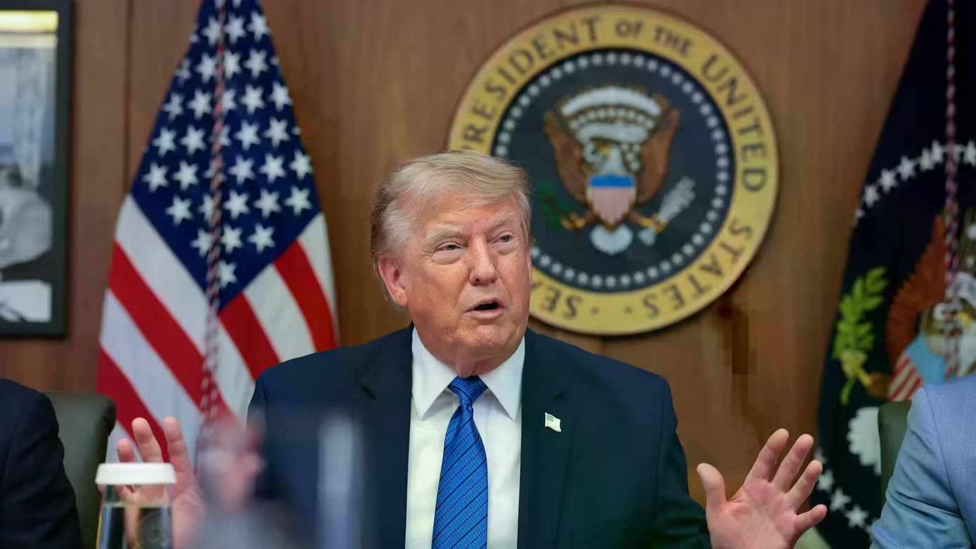 Tổng thống Mỹ Donald Trump. Mỹ sẽ tấn công Iran nếu Tehran không sớm mở lại eo biển Hormuz - Ảnh 1.