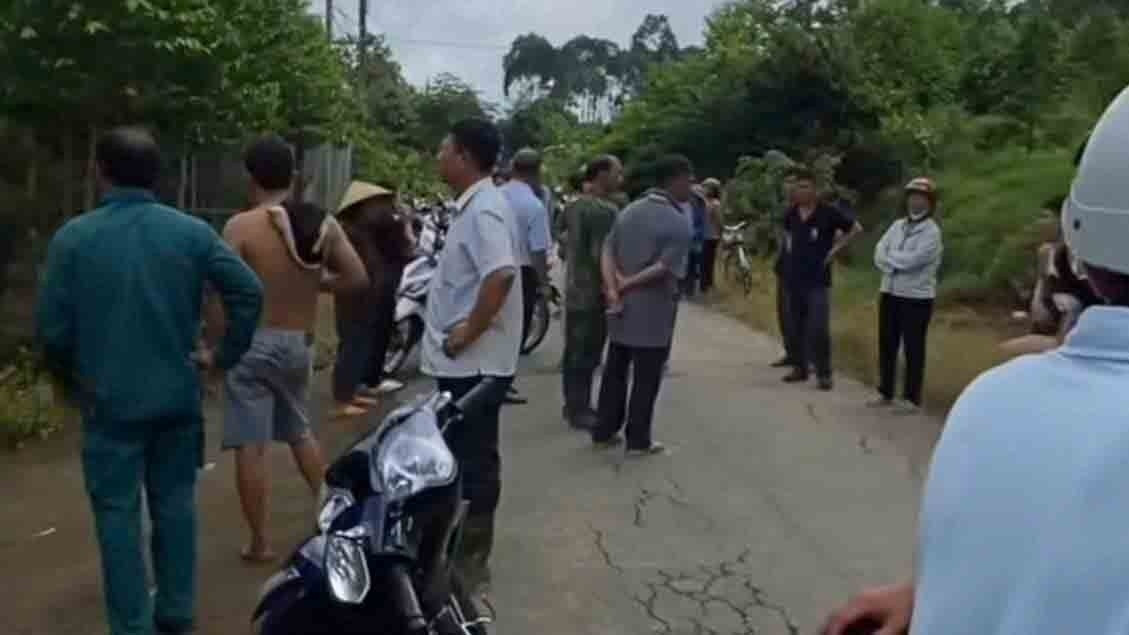 Huy động hàng trăm cán bộ công an, bộ đội, dân quân tìm kiếm cụ bà 89 tuổi - Ảnh 1.