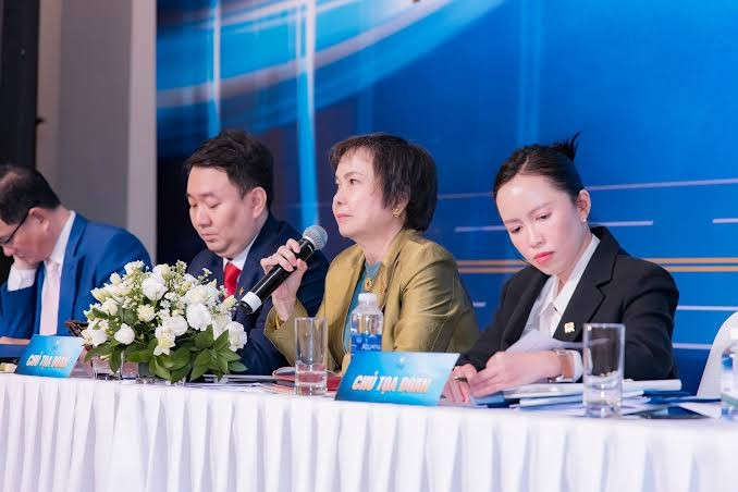 Giữa khủng hoảng kim cương, PNJ triệu tập đại hội bất thường để điều chỉnh kế hoạch kinh doanh - Ảnh 1.