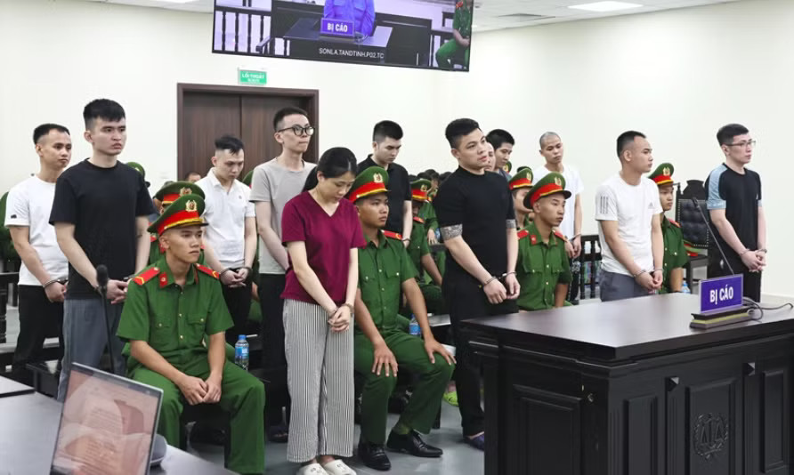 Tuyên tử hình và tù chung thân hai kẻ cầm đầu đường dây ma túy xuyên quốc gia - Ảnh 2.