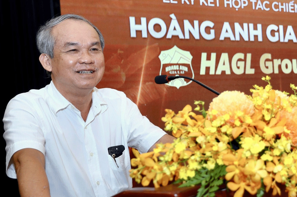 Bầu Đức nói IPO công ty con để trồng cà phê nhưng lại mang gần hết tiền huy động được đi trả nợ