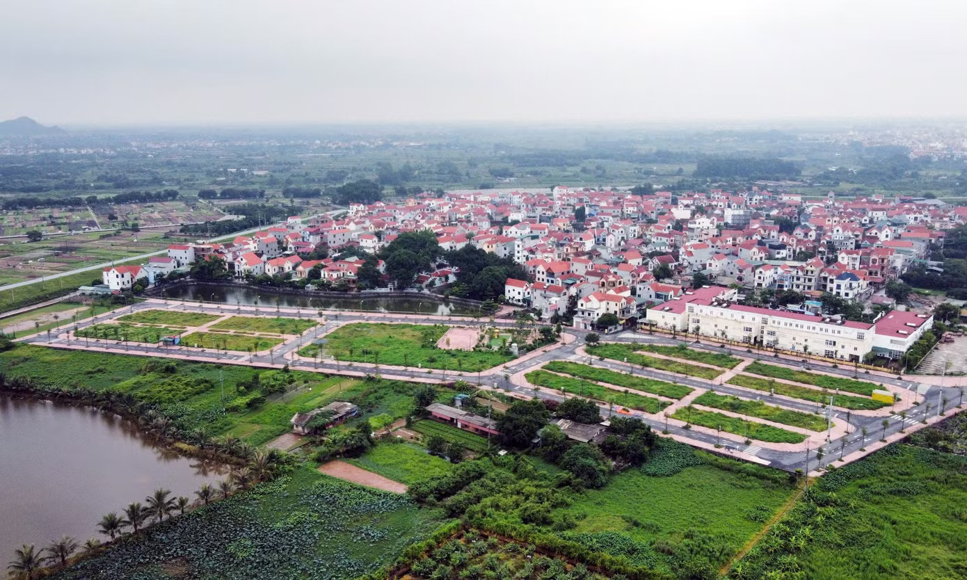 Nhà nước quyết định giá đất, bất động sản có hạ nhiệt? - Ảnh 2.