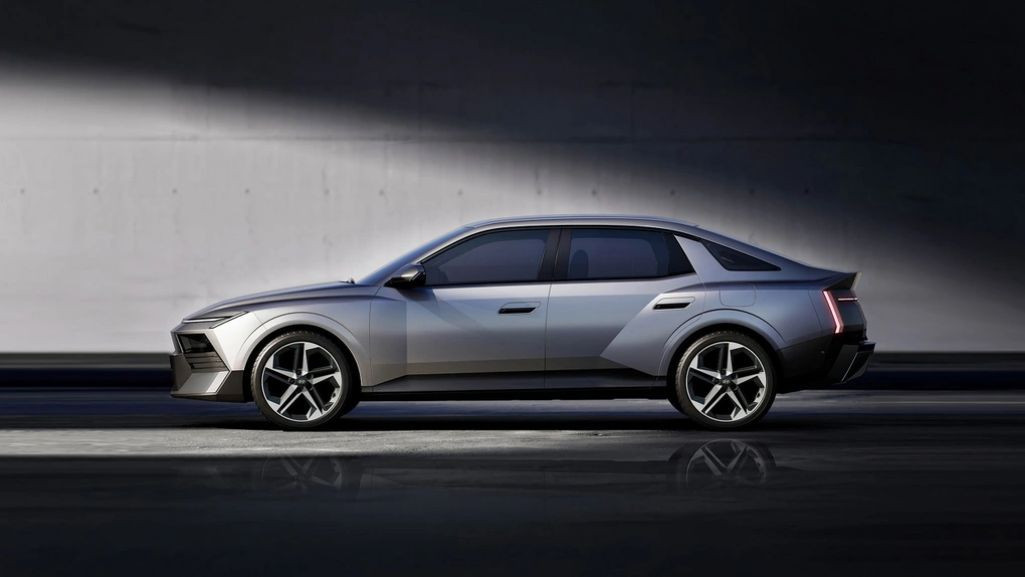 xehay_elantra_060826_3.jpg