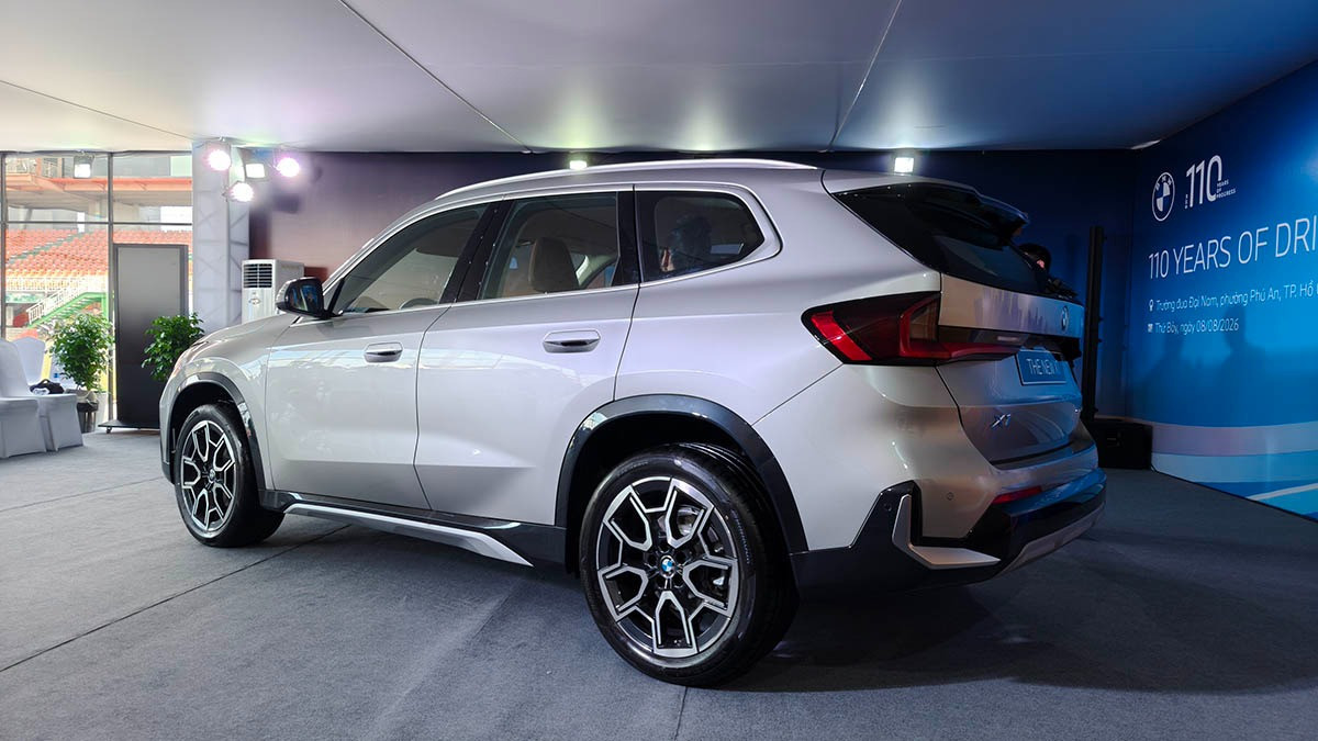 suv-bmw-x1-2.jpg