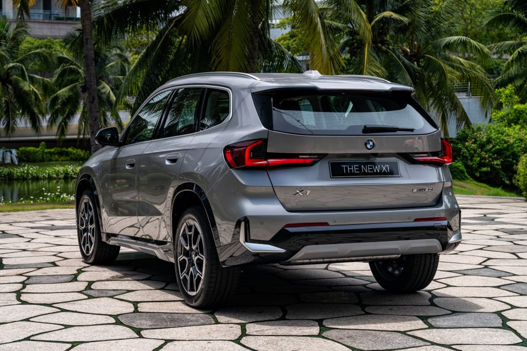 Hệ thống đèn LED đuôi xe BMW X1