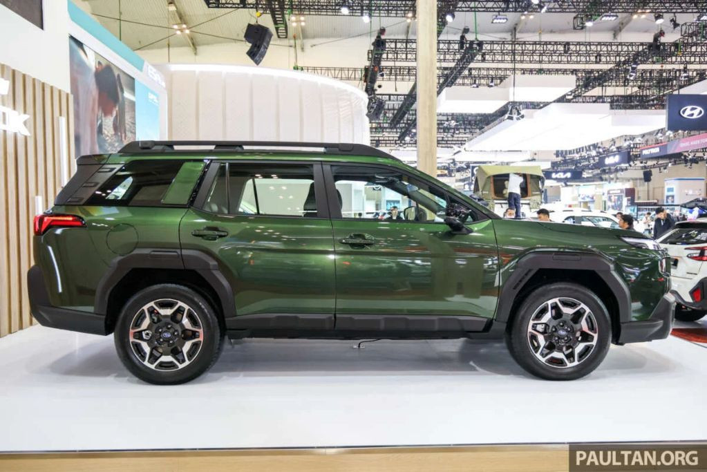 Subaru Outback 2026 được trang bị giá nóc