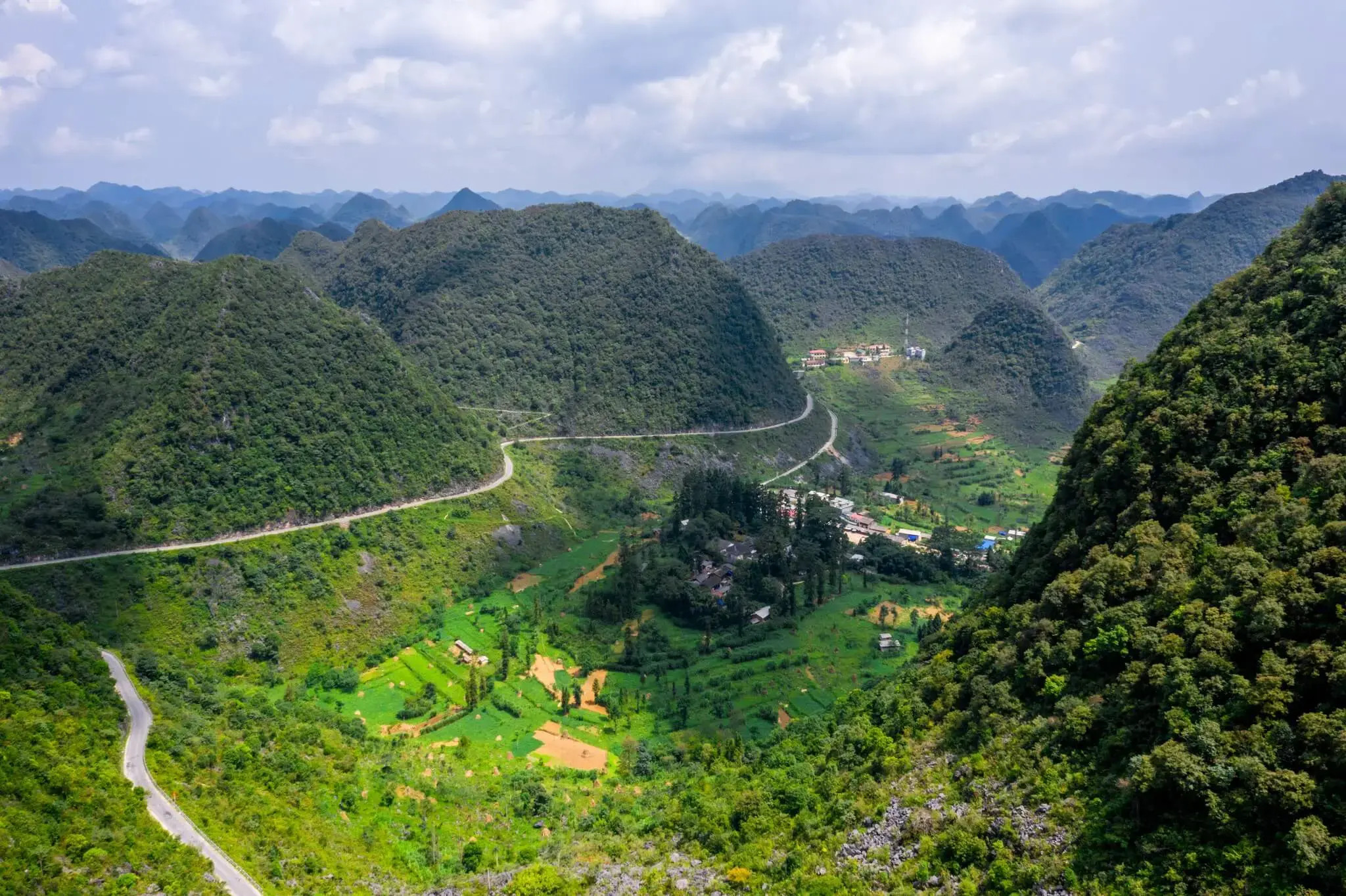 dia-the-rat-dep-thung-lung-sa-phin-noi-dat-dinh-thu-nha-vuong_1785920308.webp