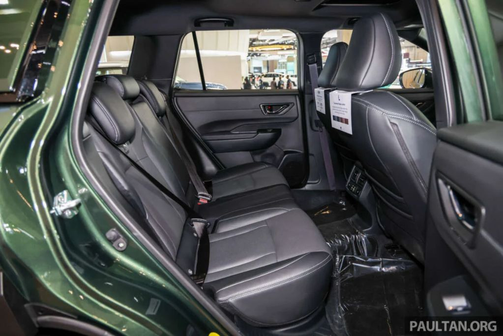 Hàng ghế thứ hai Subaru Outback 2026