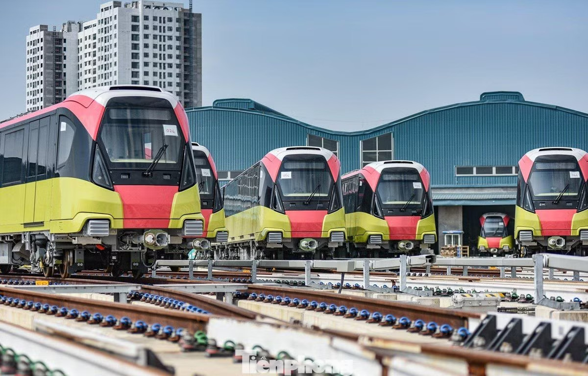 Sau 2 năm khai thác, đoạn trên cao tuyến metro Nhổn - Ga Hà Nội đã vận hành gần 158.000 lượt tàu, phục vụ khoảng 14,2 triệu lượt khách. Hanoi Metro lập kỷ lục về lượng khách và lợi nhuận - Ảnh 1.