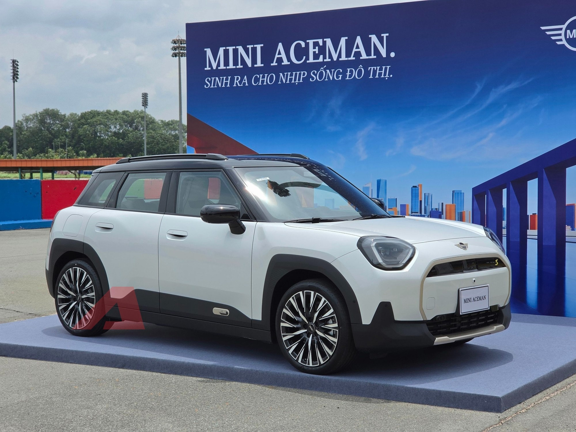 mini-aceman-1.jpg