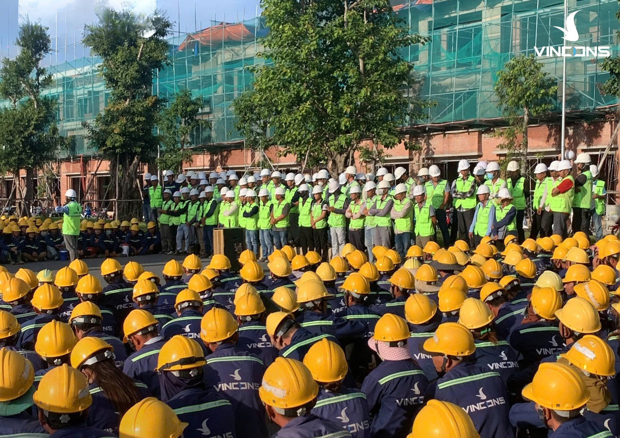Hơn 100.000 công nhân trên cả nước chúc mừng sinh nhật Tập đoàn Vingroup