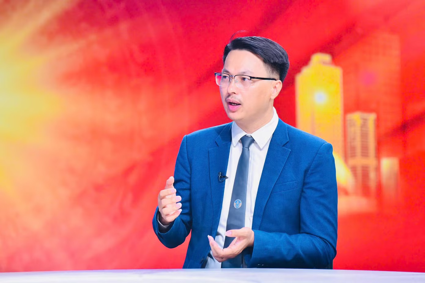 TS. luật sư Đặng Văn Cường. Luật sư phân tích về tội danh của Khánh Sky, Hồ Văn Khoa và Vua Quạt - Ảnh 2.