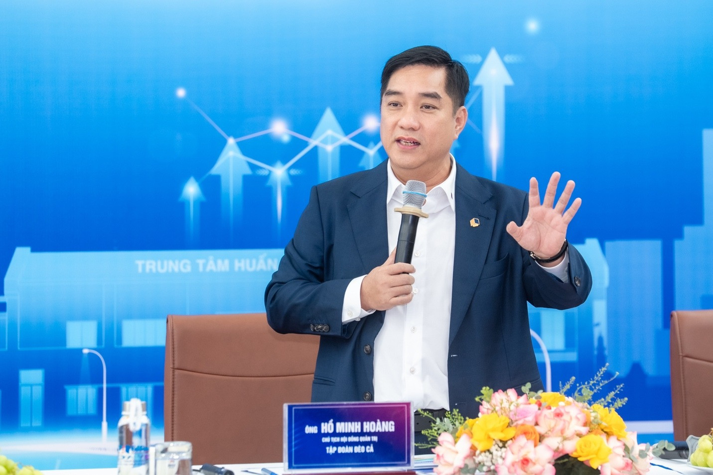 ho-minh-hoang.jpg