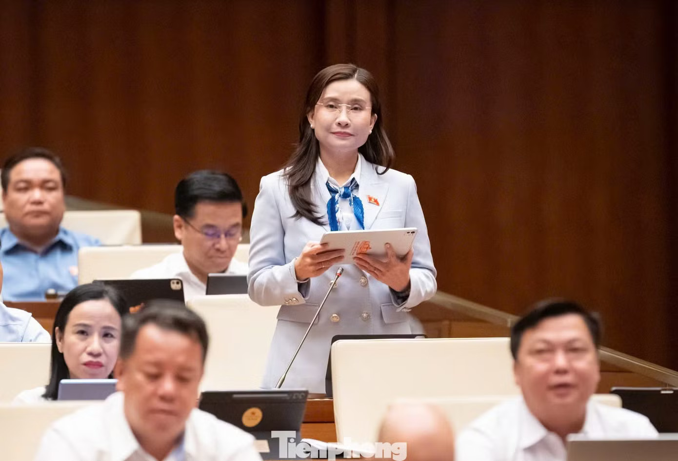 ĐBQH Nguyễn Phạm Duy Trang. (Ảnh: Như Ý) Bổ sung quy định, kiểm soát chặt chẽ nội dung viết về lãnh tụ, lịch sử dân tộc - Ảnh 3.