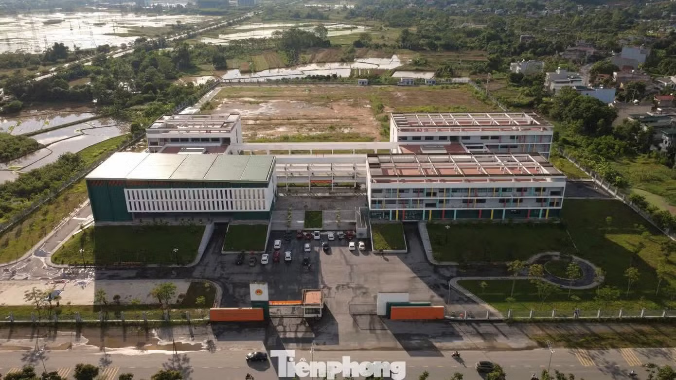 Trường THPT Chuyên Tuyên Quang, nơi 328 thí sinh sẽ thi lại Tốt nghiệp THPT vào ngày 14 -15/8 tới. (ảnh: Phú Nguyễn) Đại học sẵn sàng tiếp nhận thí sinh ở trường chuyên Tuyên Quang - Ảnh 1.