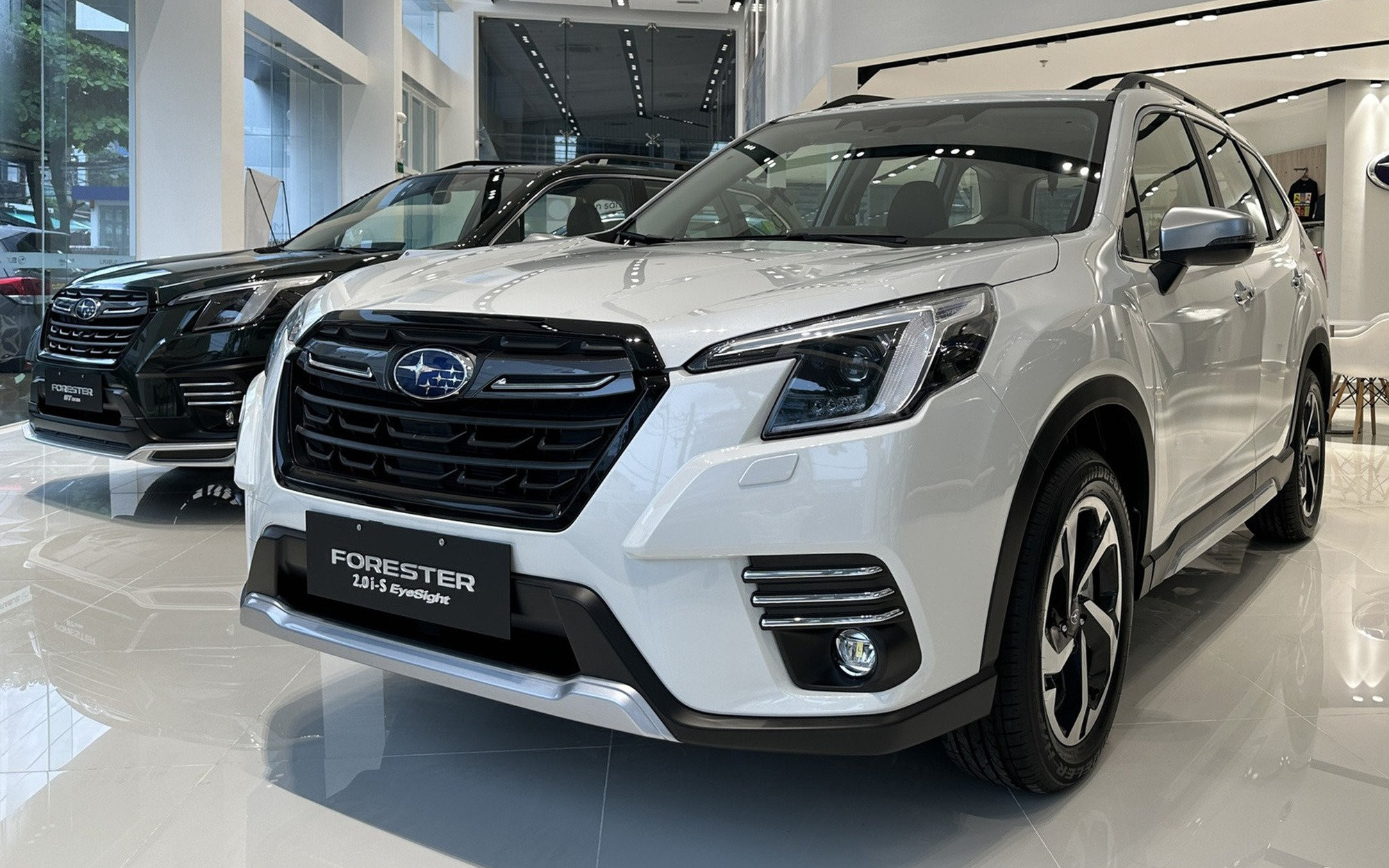 subaru-giam-gia-1.jpg