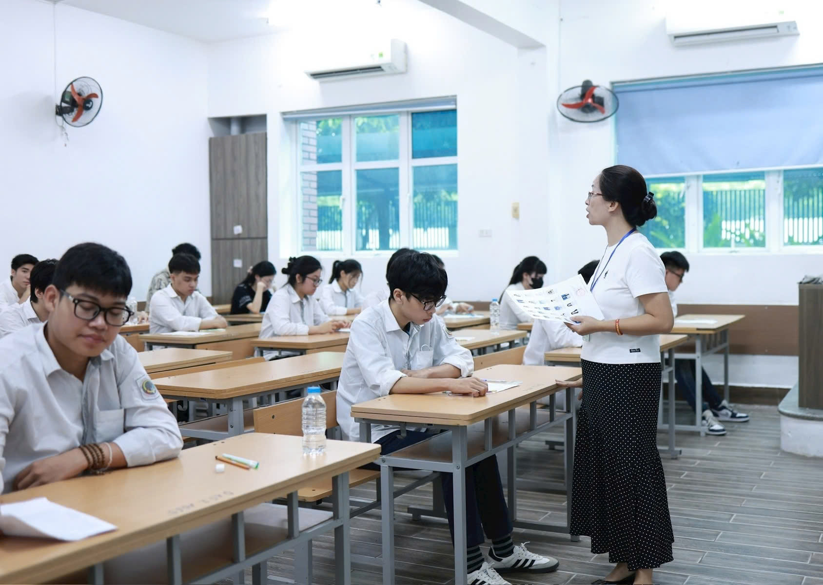 làm bài thi tốt nghiệp