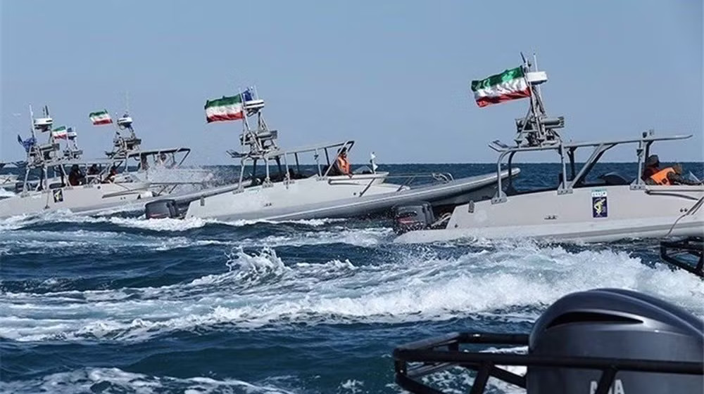 Ảnh minh hoạ. Mỹ tấn công tàu hàng: Phép thử mới với Iran tại eo biển Hormuz - Ảnh 1.