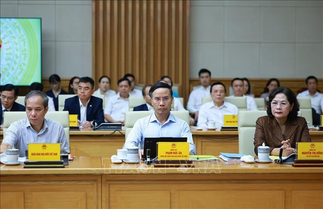 Thủ tướng làm việc với Ngân hàng Nhà nước và loạt nhà băng về lãi suất, tín dụng, tỷ giá - Ảnh 2.