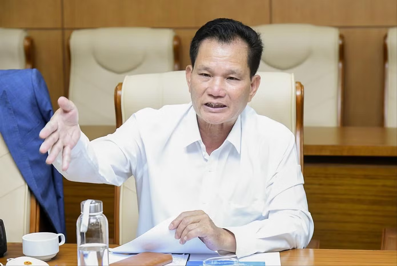 Ông Bùi Sỹ Lợi. Giảm giờ làm còn 40-44 giờ/tuần: Không bây giờ thì khi nào? - Ảnh 2.