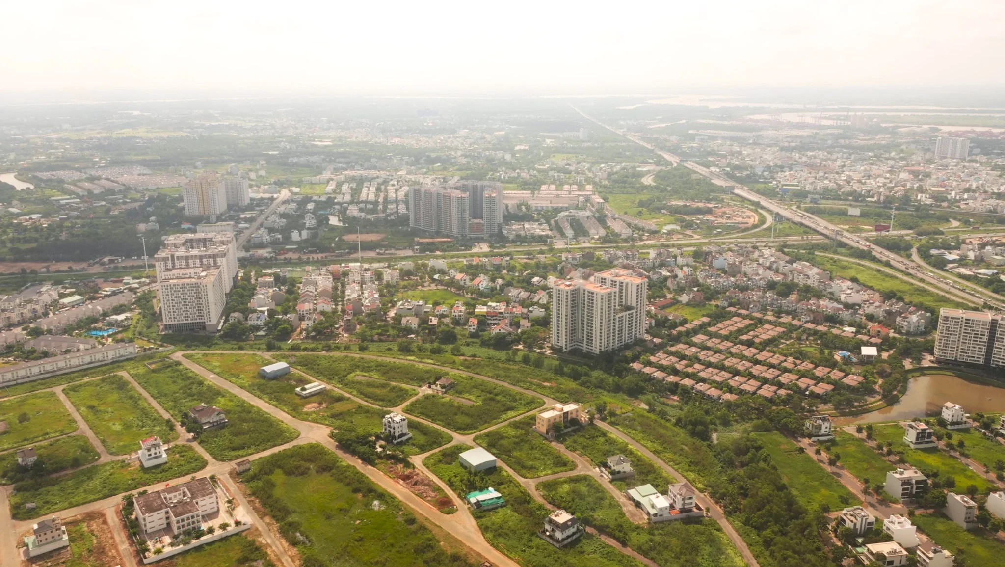 Dự án có thu hồi đất có thể được giải phóng mặt bằng sớm hơn 5-7 tháng: Cụ thể ra sao, áp dụng tại địa phương nào? - Ảnh 1.