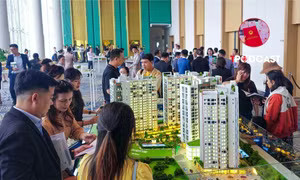 Tín dụng bất động sản phải 'khóa' đúng rủi ro - Ảnh 7.