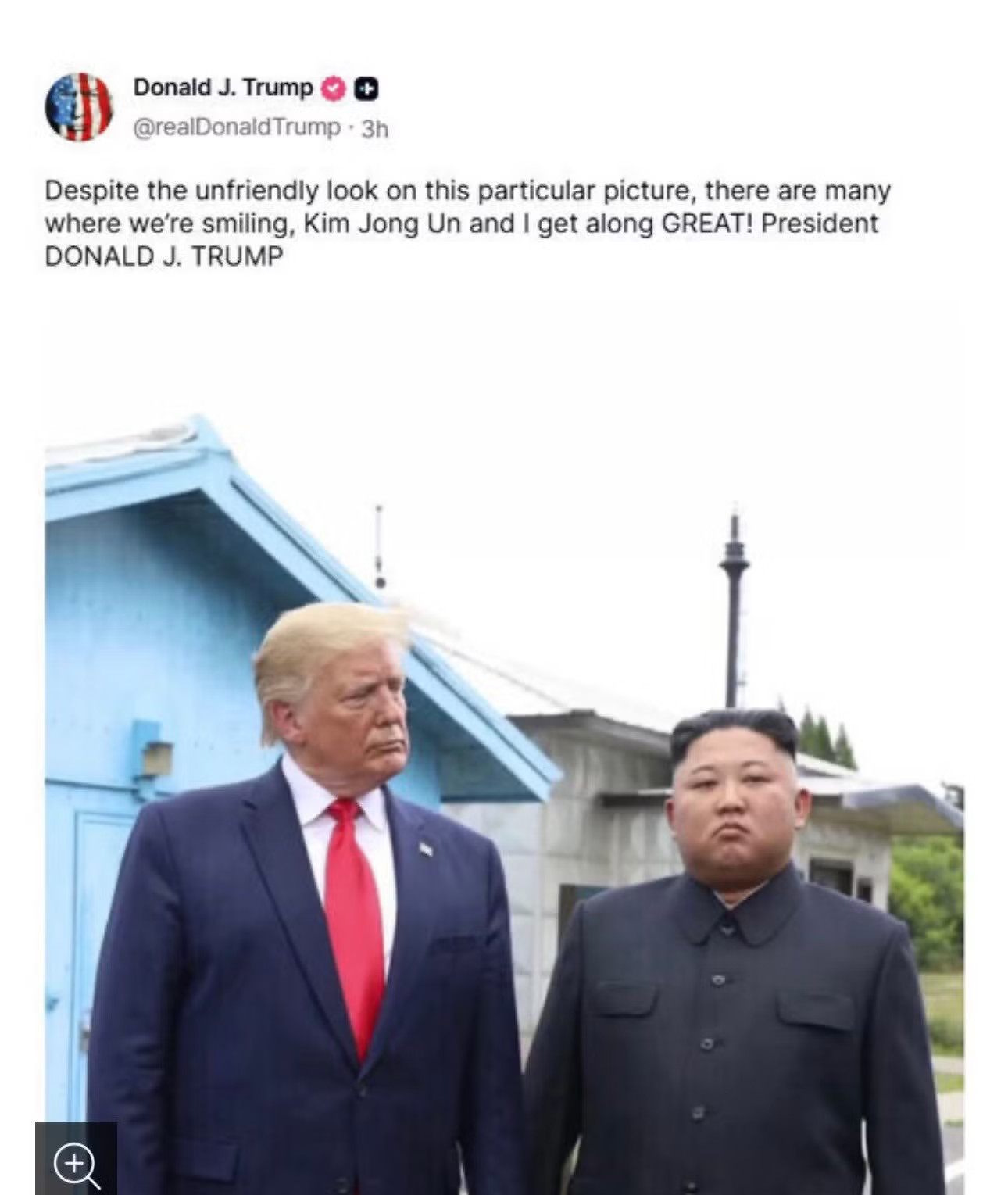 Bức ảnh vừa được ông Trump đăng lại. Ý nghĩa của việc ông Trump bất ngờ đăng ảnh chụp với ông Kim Jong Un - Ảnh 1.