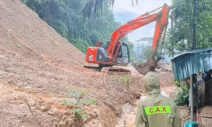 Miền Bắc oi nóng trước khi bước vào đợt mưa lớn nhiều ngày - Ảnh 6.