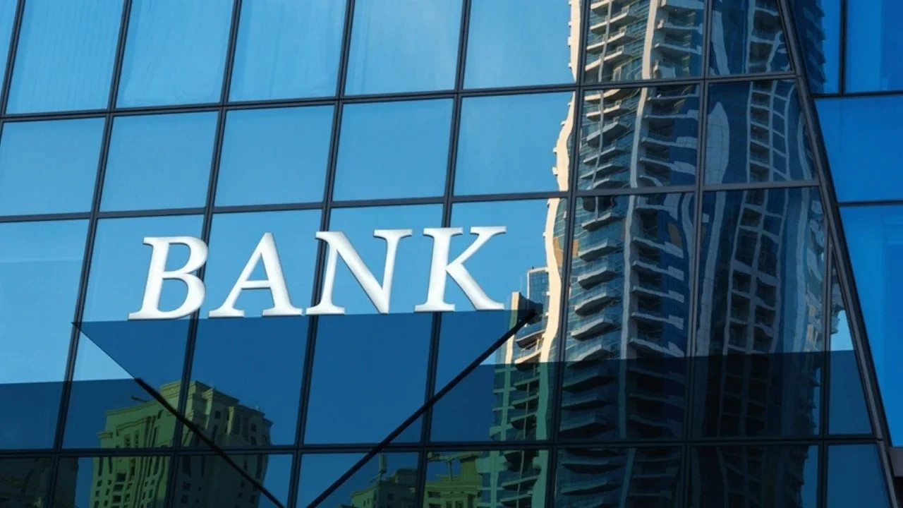 Sau chỉ đạo của Ngân hàng Nhà nước, Agribank, Vietcombank, Vietinbank, SACOMBANK... đồng loạt giảm lãi suất