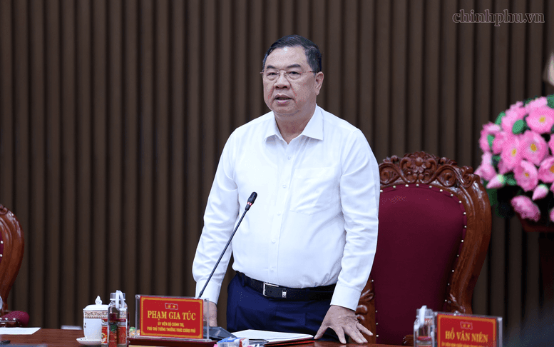 Làm việc tại Quảng Ngãi, Phó Thủ tướng ra chỉ đạo quan trọng với hai siêu dự án của Hòa Phát và BSR