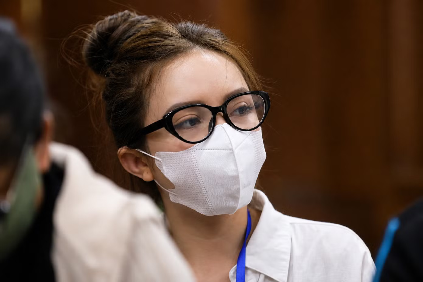 Xét xử Chi Dân, An Tây, 'Cô tiên từ thiện' hầu tòa tại đầu cầu Trại tạm giam Chí Hòa - Ảnh 9.