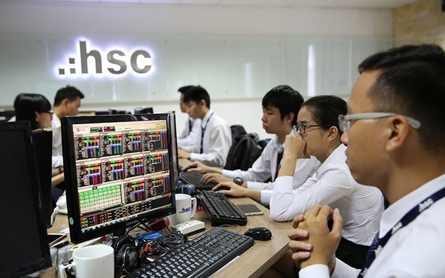 CEO doanh nghiệp thu nhập 800 triệu đồng/tháng, nửa năm đủ mua 16 chiếc VinFast VF3