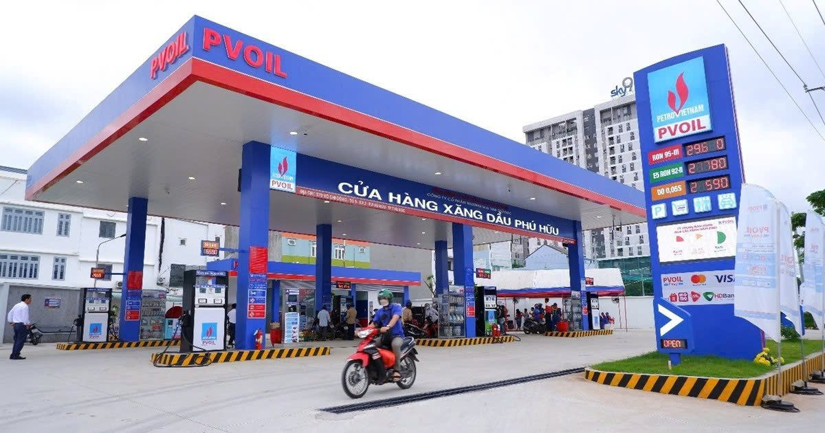 Vừa báo lỗ đậm, PVOIL muốn rót thêm 300 tỷ đồng vào công ty con Vừa báo lỗ đậm, PVOIL muốn rót thêm 300 tỷ đồng vào công ty con