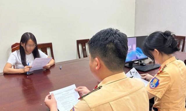 bia-chuyen-tieu-cuc.jpg