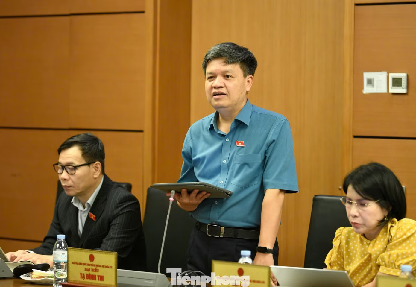 Thủ tướng Lê Minh Hưng giải đáp câu hỏi 'vì sao giá nhà cao'? - Ảnh 2.