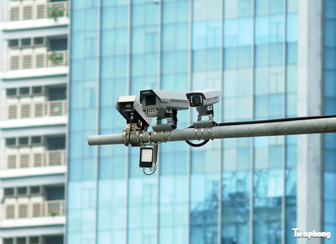 Người dân có phải lo lắng bị camera AI phạt oan? - Ảnh 1.