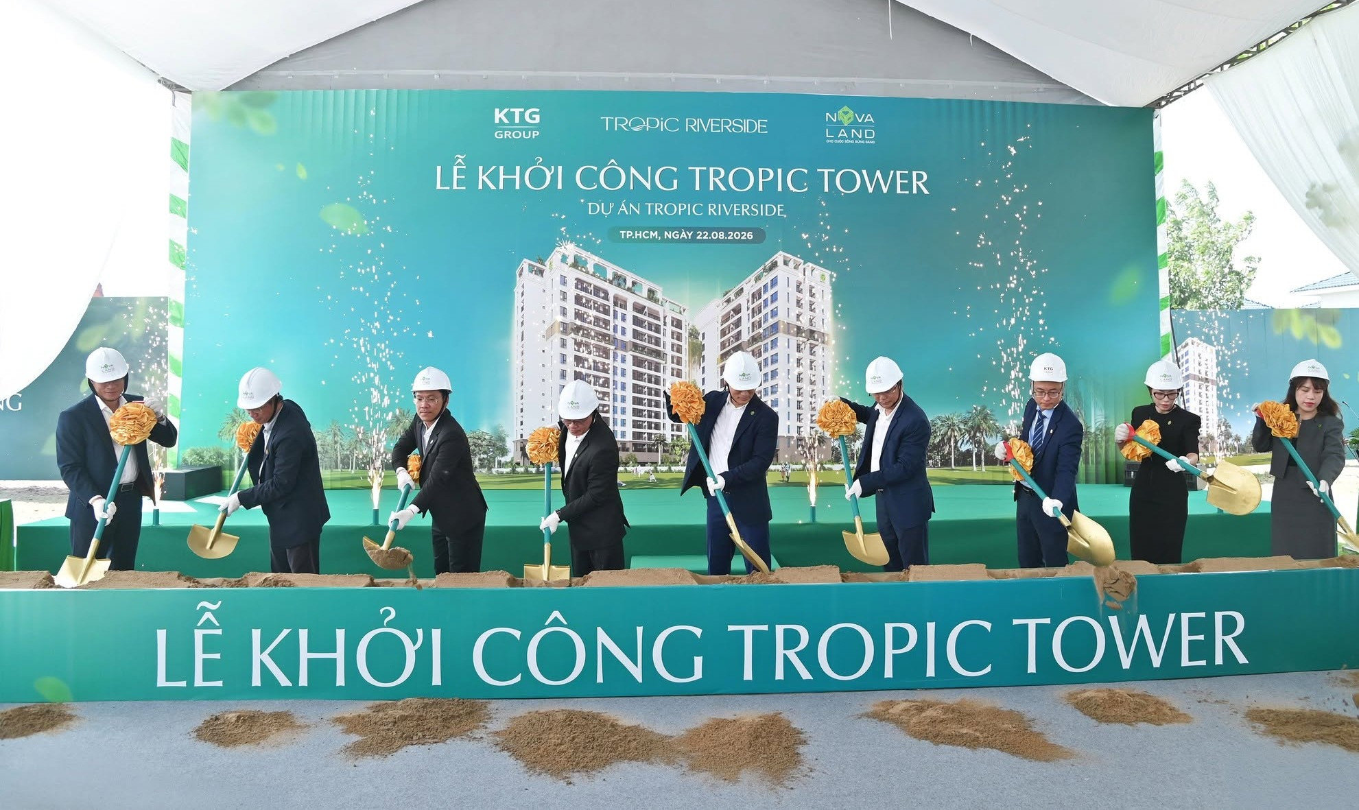 Novaland (NVL) 'bấm nút' khởi công xây dựng 2 tòa tháp cao tầng tại TP. HCM