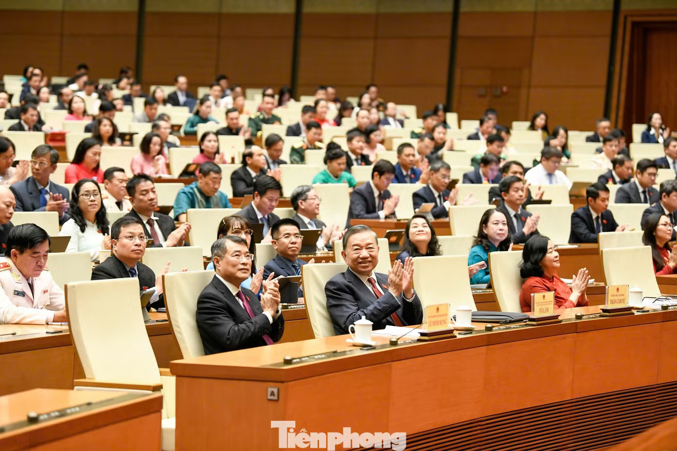 Chốt loạt thay đổi lớn về Luật ngân hàng và chống rửa tiền - Ảnh 1.