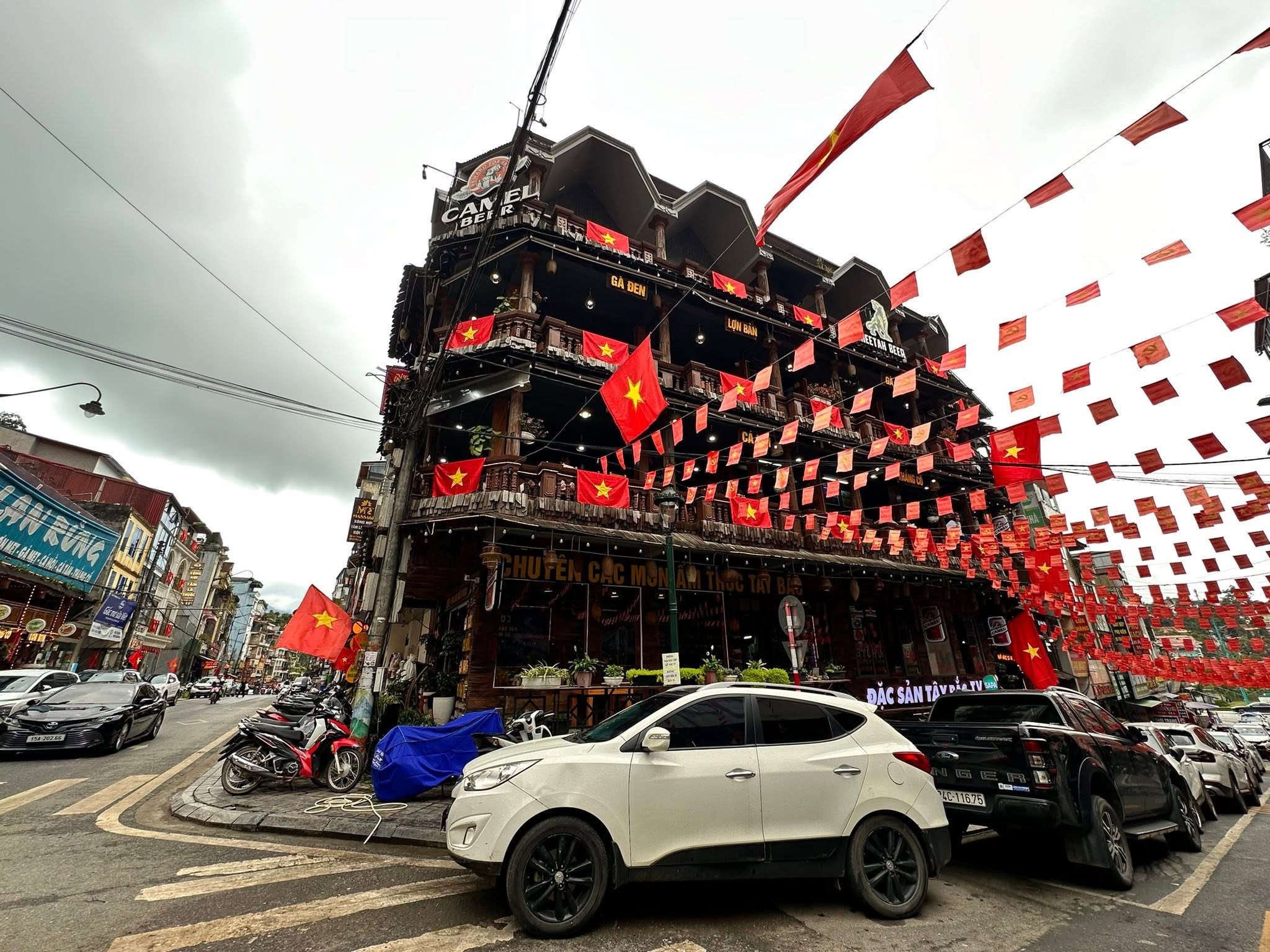 nha-hang-tram-ty-cua-hai-sapa2.jpg