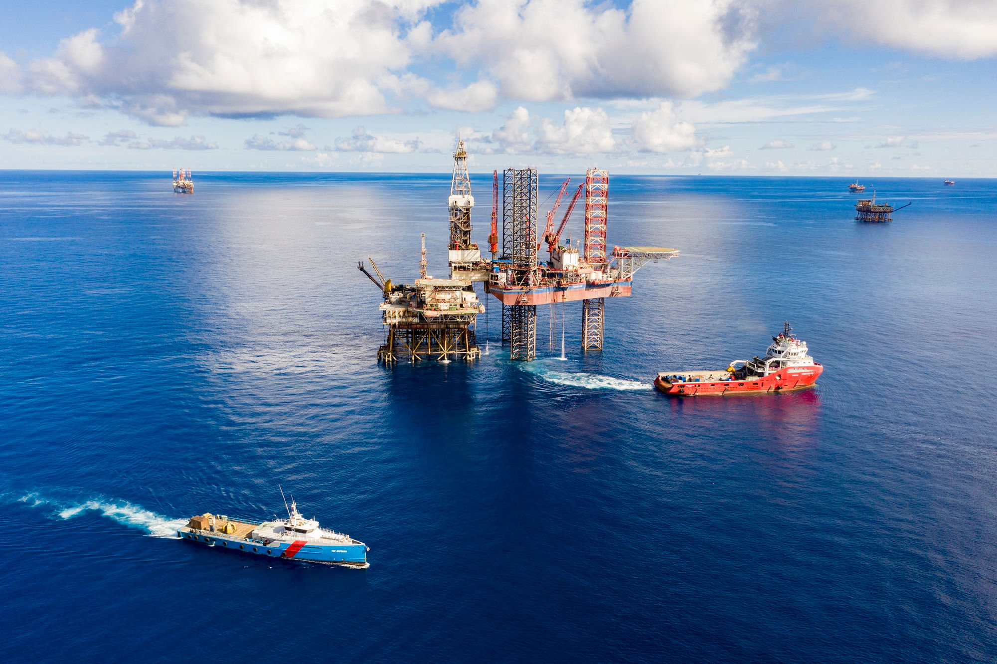 Petrovietnam được trao cơ chế đặc biệt: Dùng lợi nhuận để bù chi phí dự án dầu khí thất bại