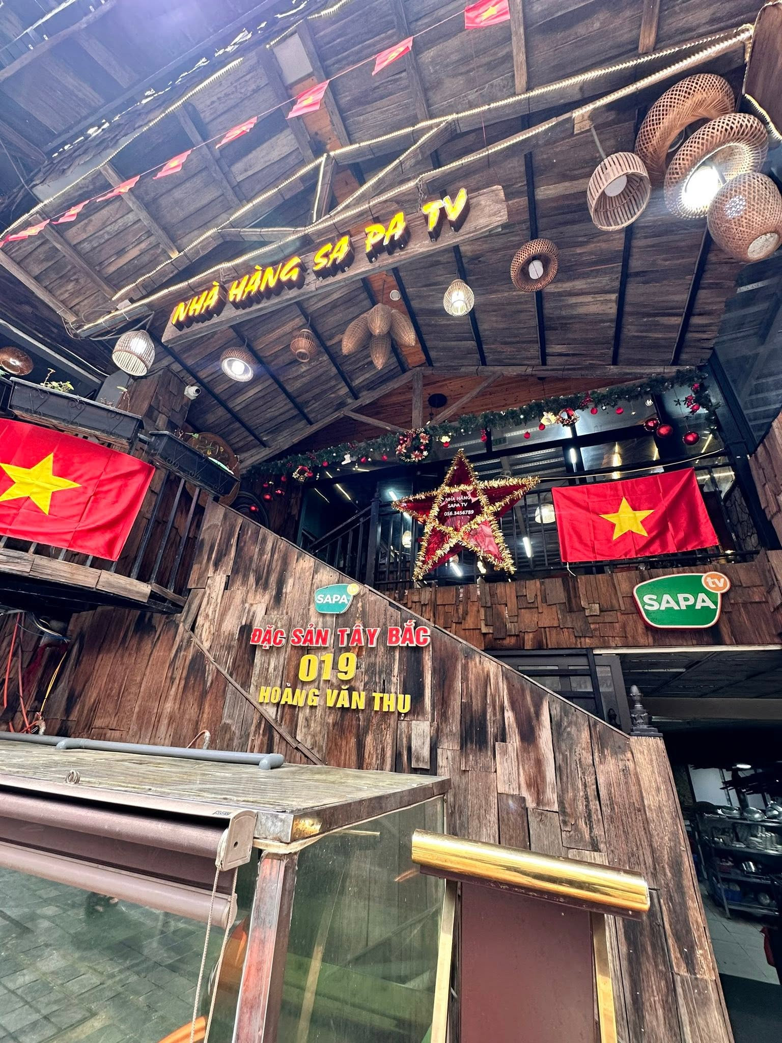 nha-hang-tram-ty-cua-hai-sapa3.jpg