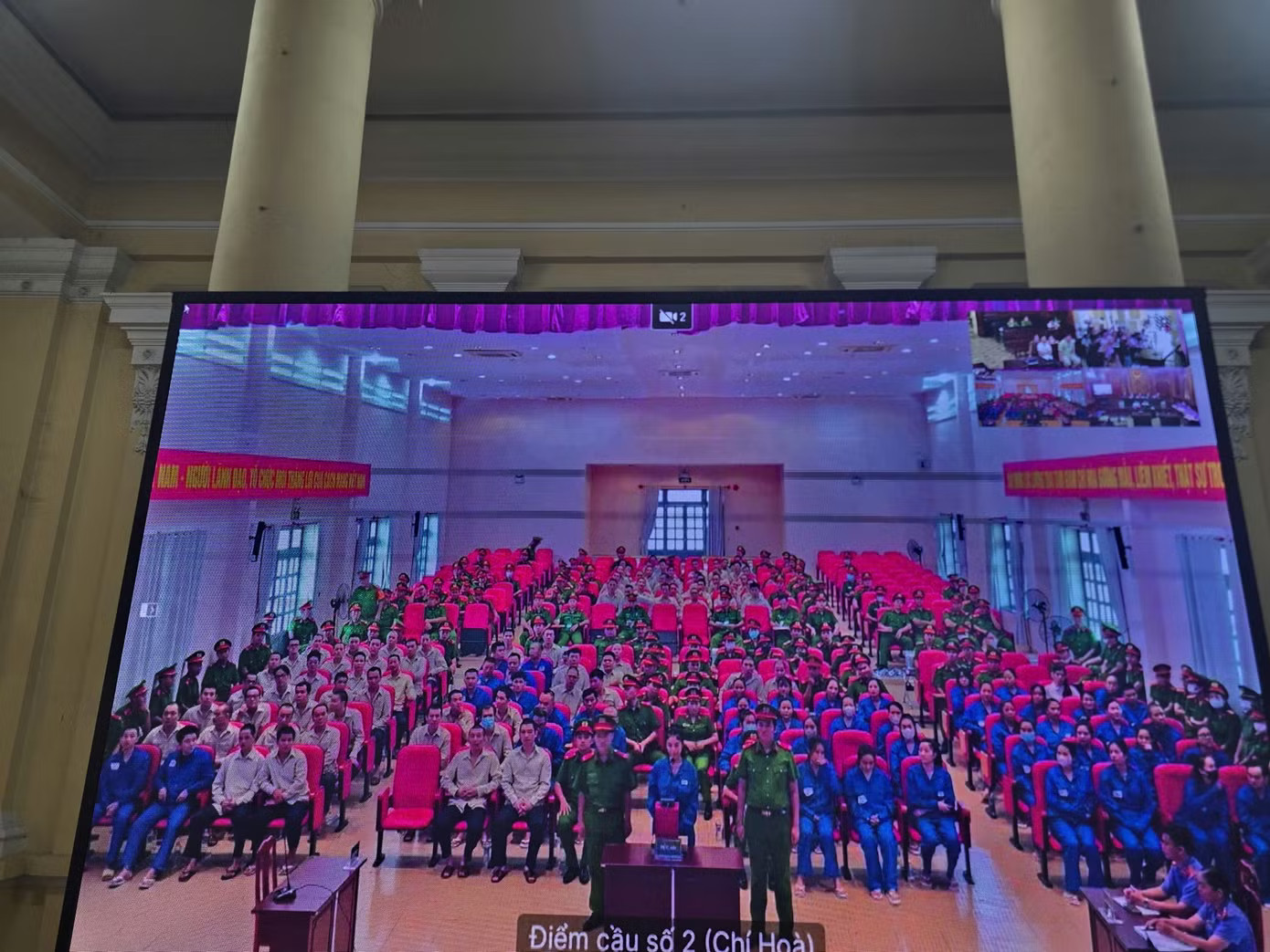 Đại án VN10: Chi tiết mức án đề nghị đối với ca sĩ Chi Dân, người mẫu An Tây và 'Cô tiên từ thiện' - Ảnh 4.