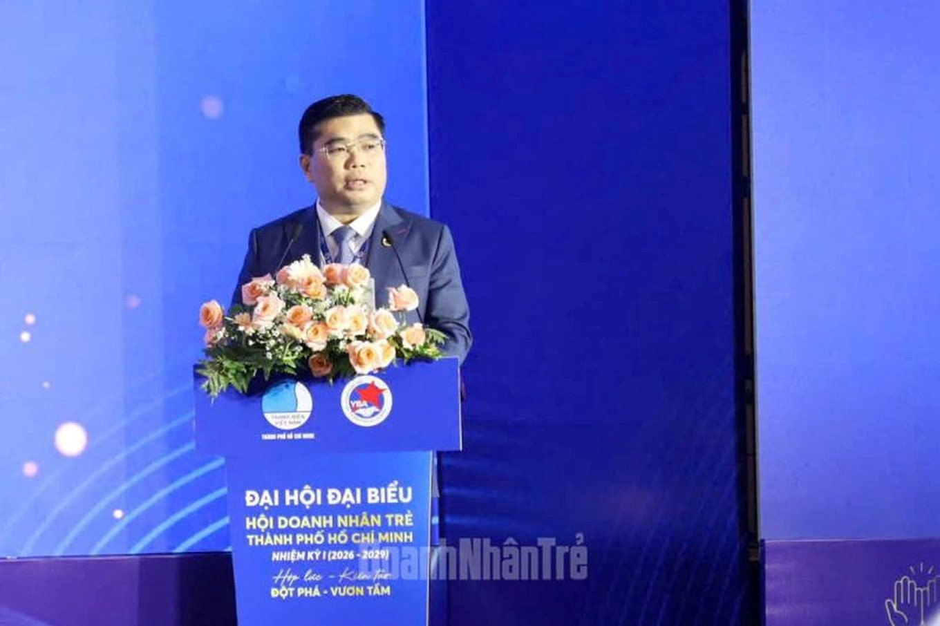 ong-phan-tan-dat-1787308449793-compressed.jpg