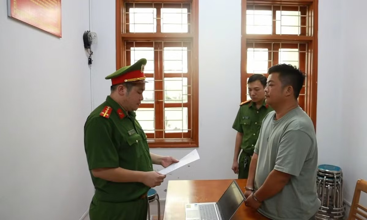 Từ 'giang hồ mạng' đến 'doanh nhân mạng': Nổi tiếng không phải 'lá chắn' trước pháp luật - Ảnh 3.