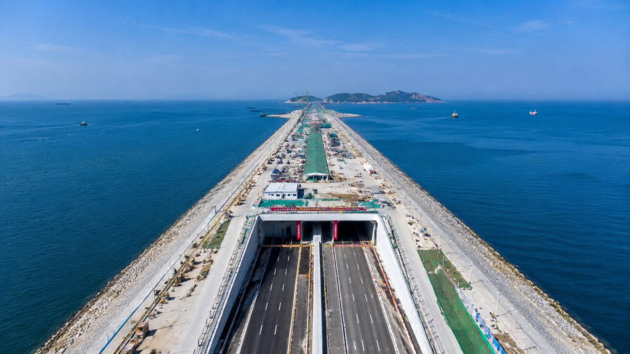china-sank-18-giant-60000-ton-concrete-structures-and-installed-a-180-meter-segm.jpg