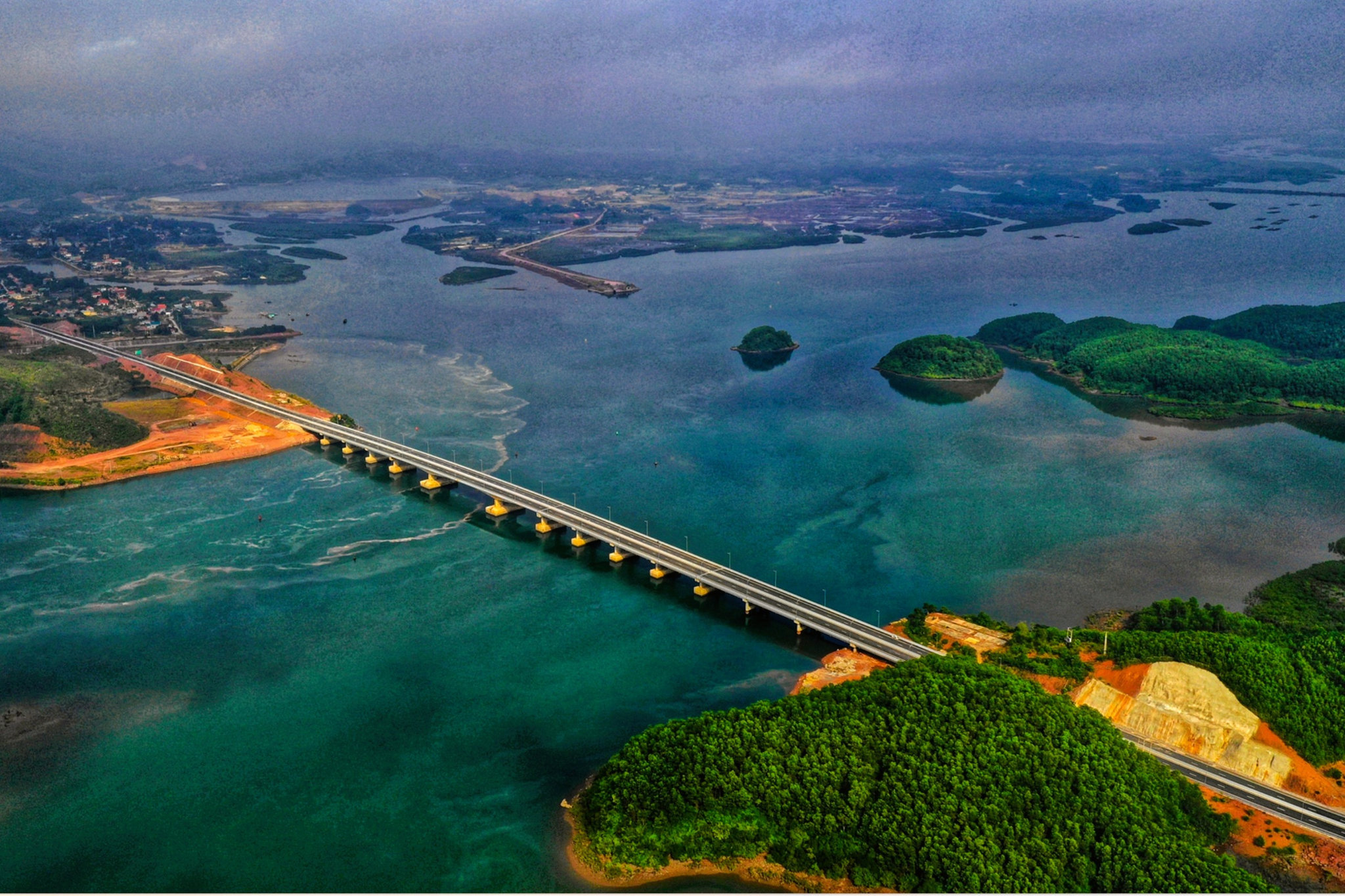sap-co-duong-bay-tu-dac-khu-van-don-den-trung-quoc.jpg