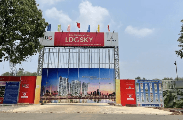 Từ khoản nợ trái phiếu 987 tỷ đến hơn 1.700 căn hộ tại dự án LDG Sky: Quyền lợi khách hàng sẽ ra sao nếu dự án đổi chủ?