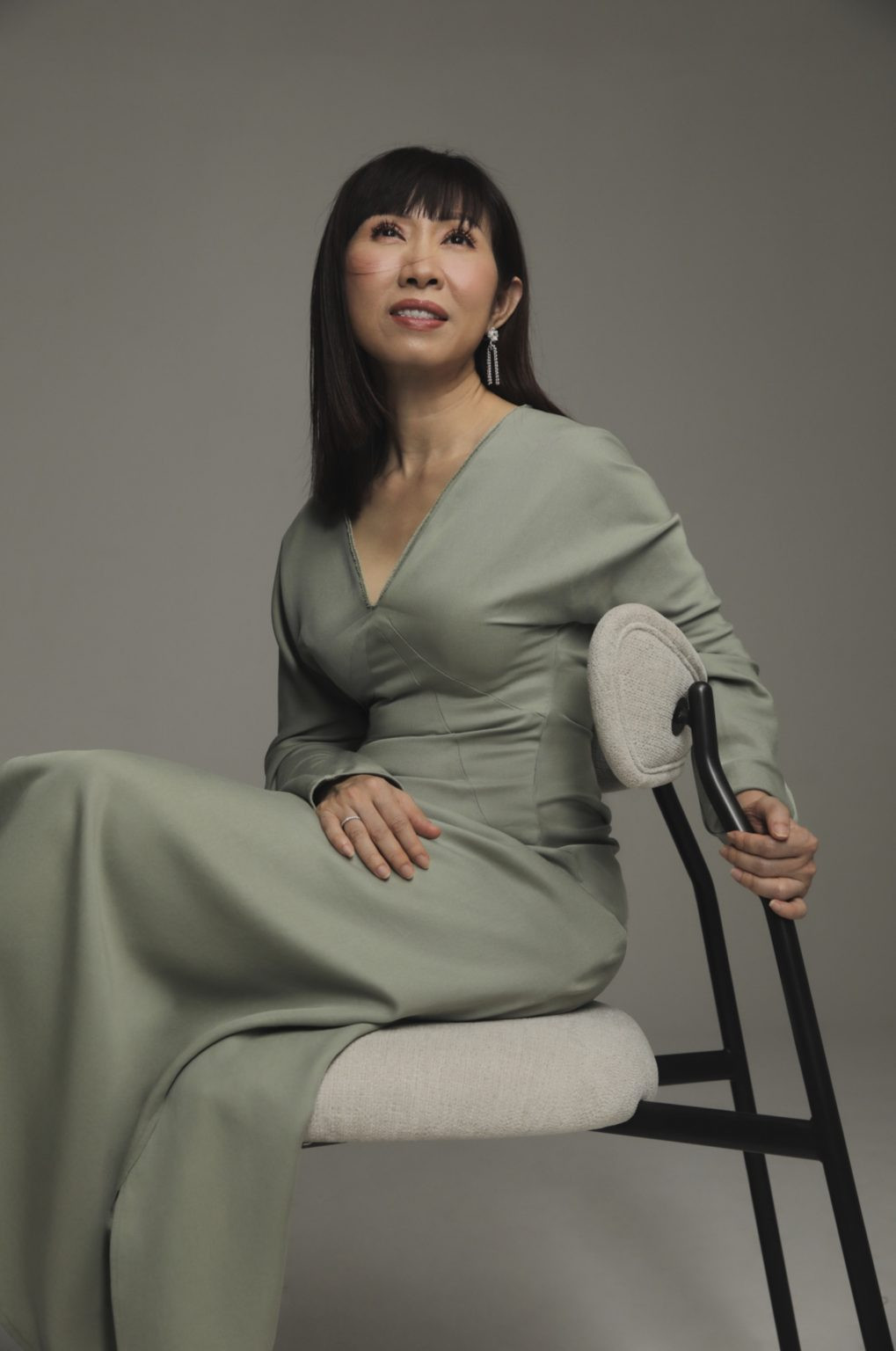 thi-le_2-1019x1536.jpg