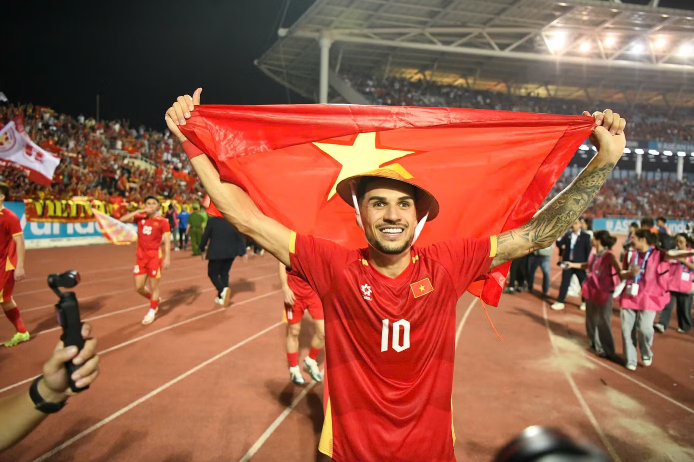 AFC nói gì khi Thái Lan ghi cả 4 bàn nhưng thua Việt Nam? - Ảnh 1.