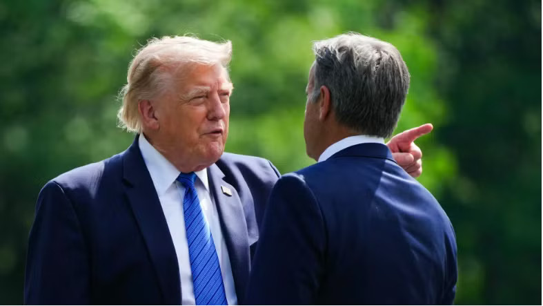 Tổng thống Mỹ Trump bác tin giám đốc CIA tới Nga để cảnh báo - Ảnh 1.